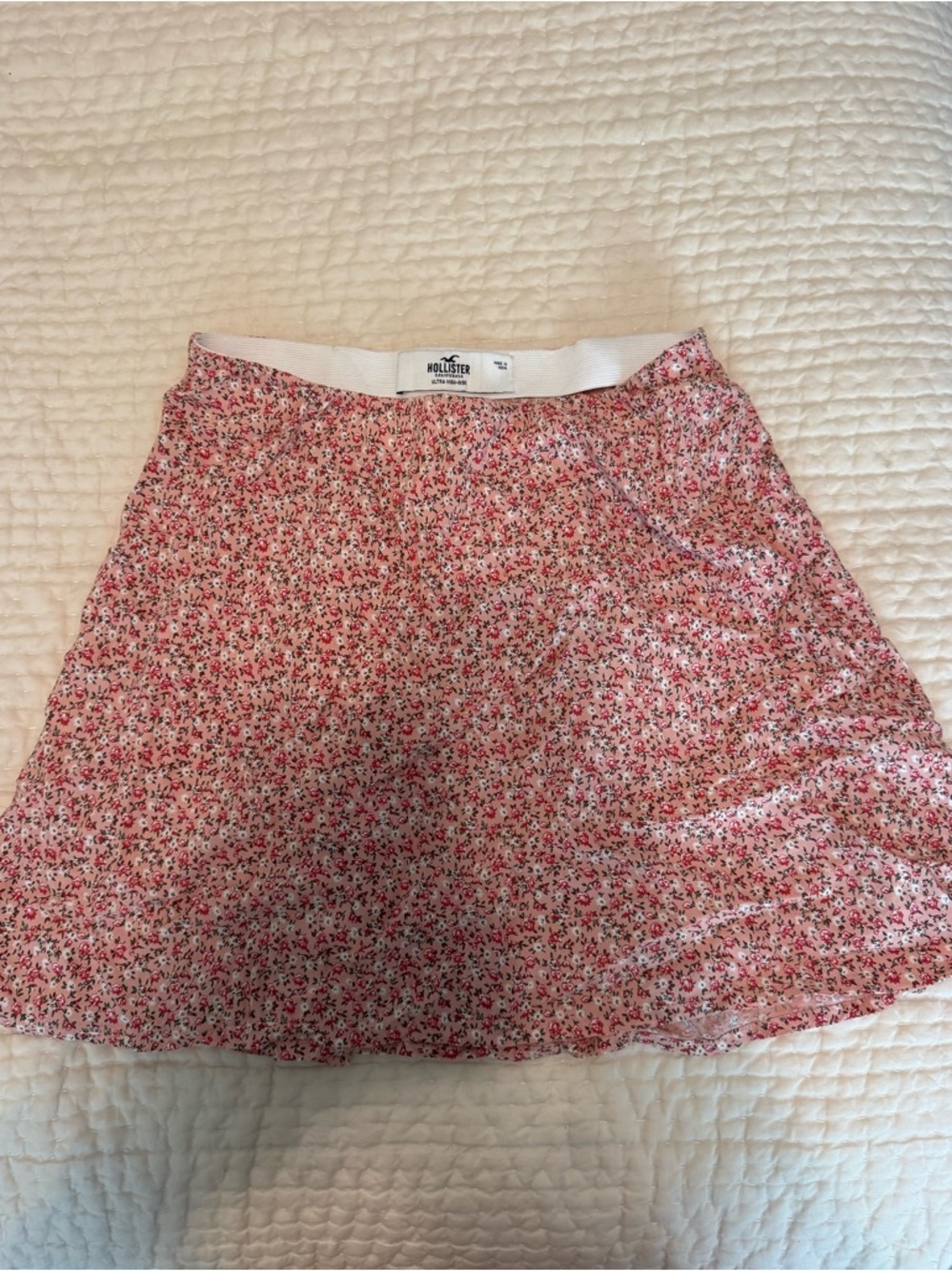 NWOT Hollister Floral Pink Mini Skirt